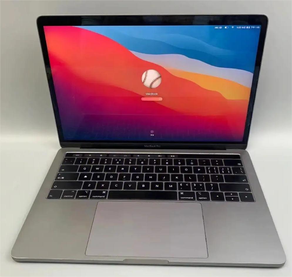 Apple MacBook pro 2018 13.3   ۸